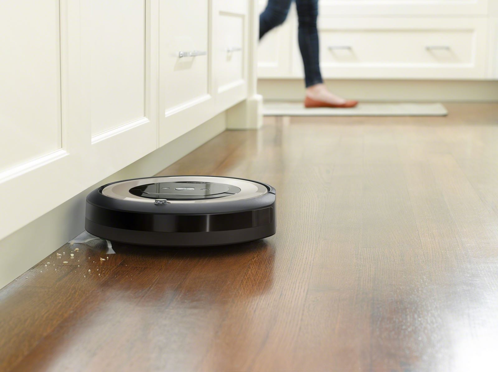 Robotický vysávač iRobot Roomba e6