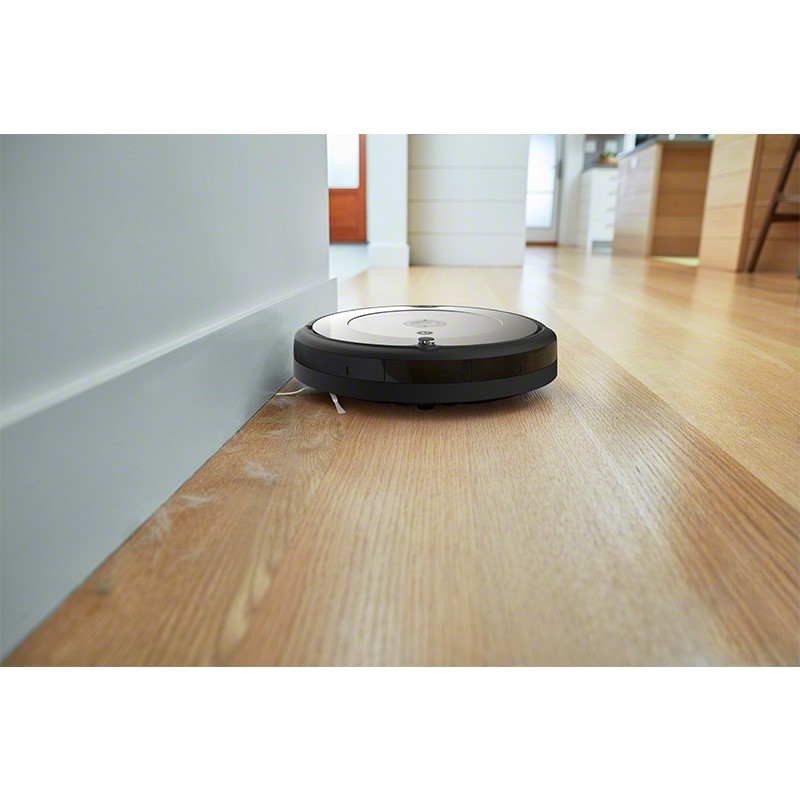 Robotický vysávač iRobot Roomba 698