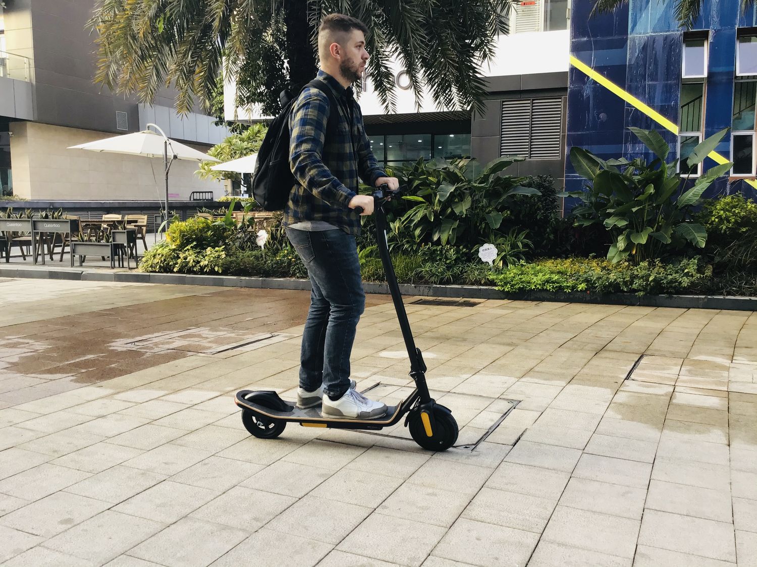 Umax City Racer 35 elektrokoloběžka čierna